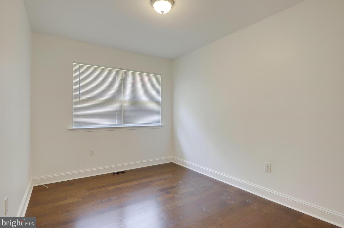 5125 Call Pl, Washington DC 20019-6320 exterior