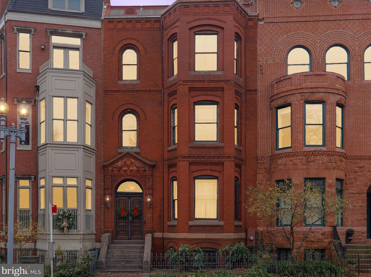 23 Logan Cir, Washington DC  20005-3761 exterior