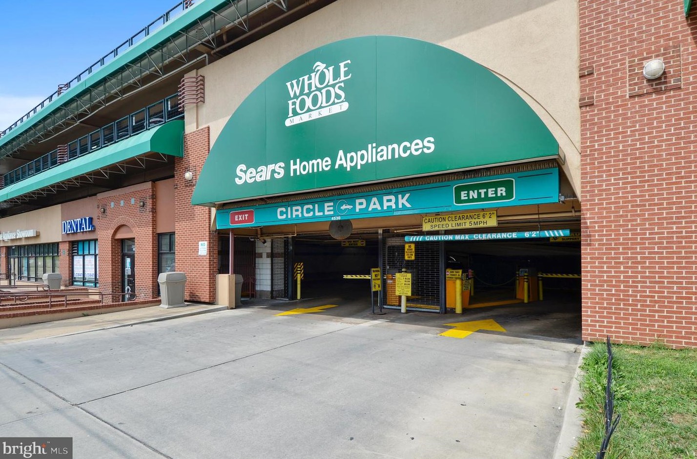 4600 Connecticut Ave, Washington DC  20008-5739 exterior