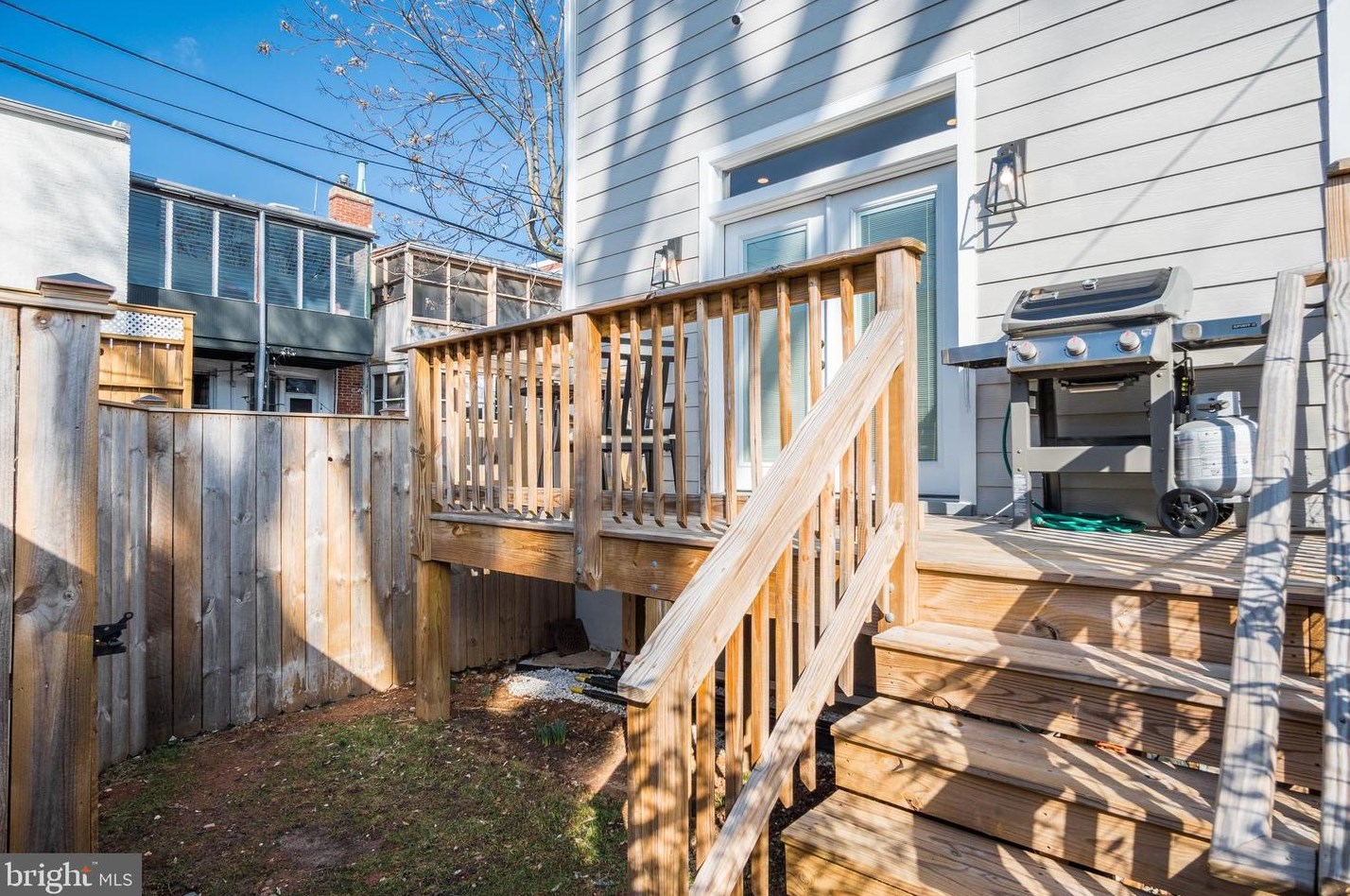 1307 Corbin Pl, Washington DC 20002 exterior