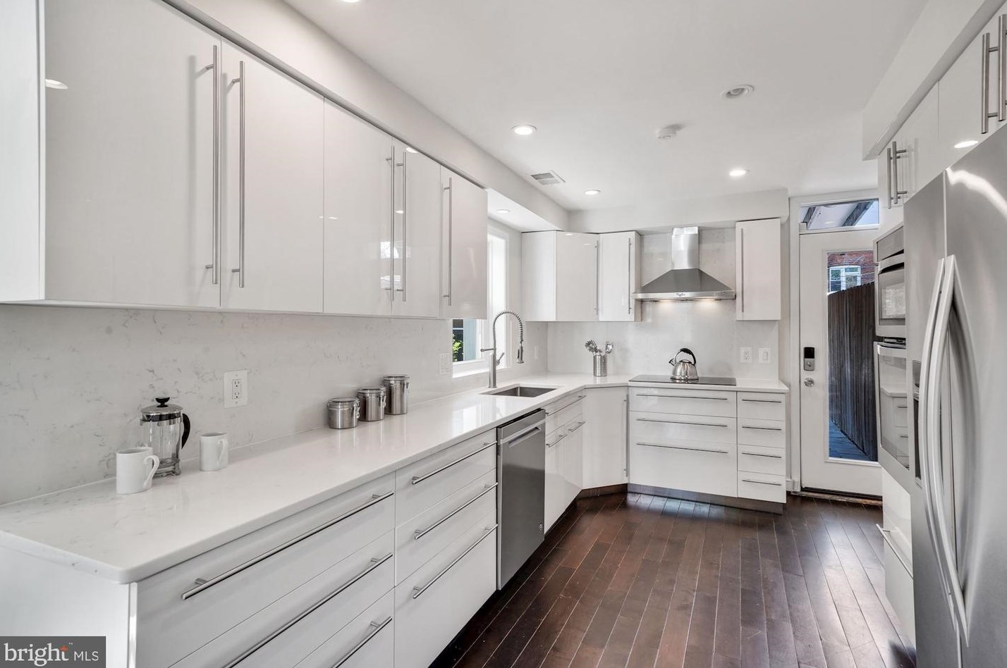 210 N St, Washington DC  20001-3534 exterior