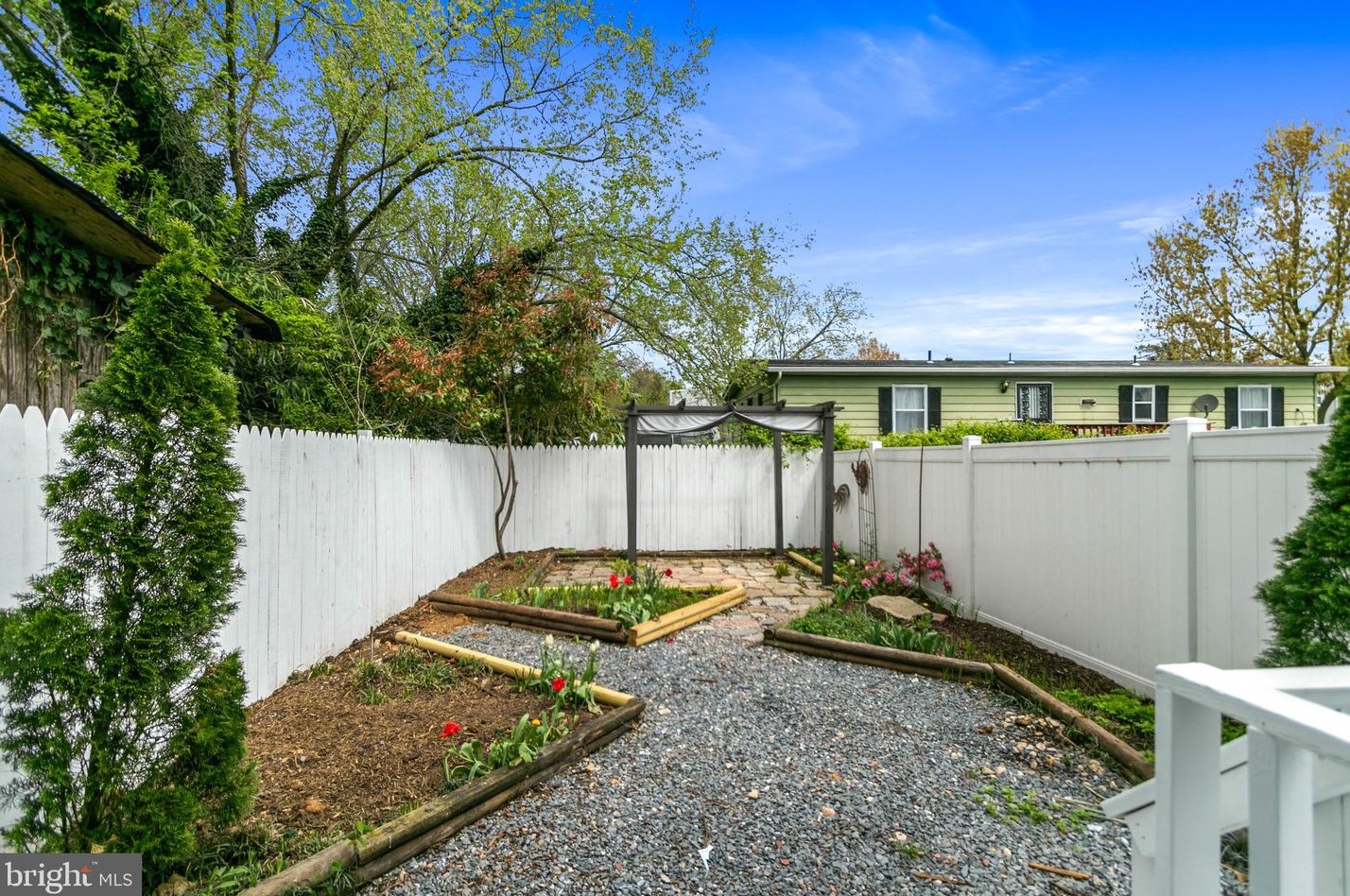 4912 Nannie Helen Burroughs Ave, Washington DC  20019-4817 exterior