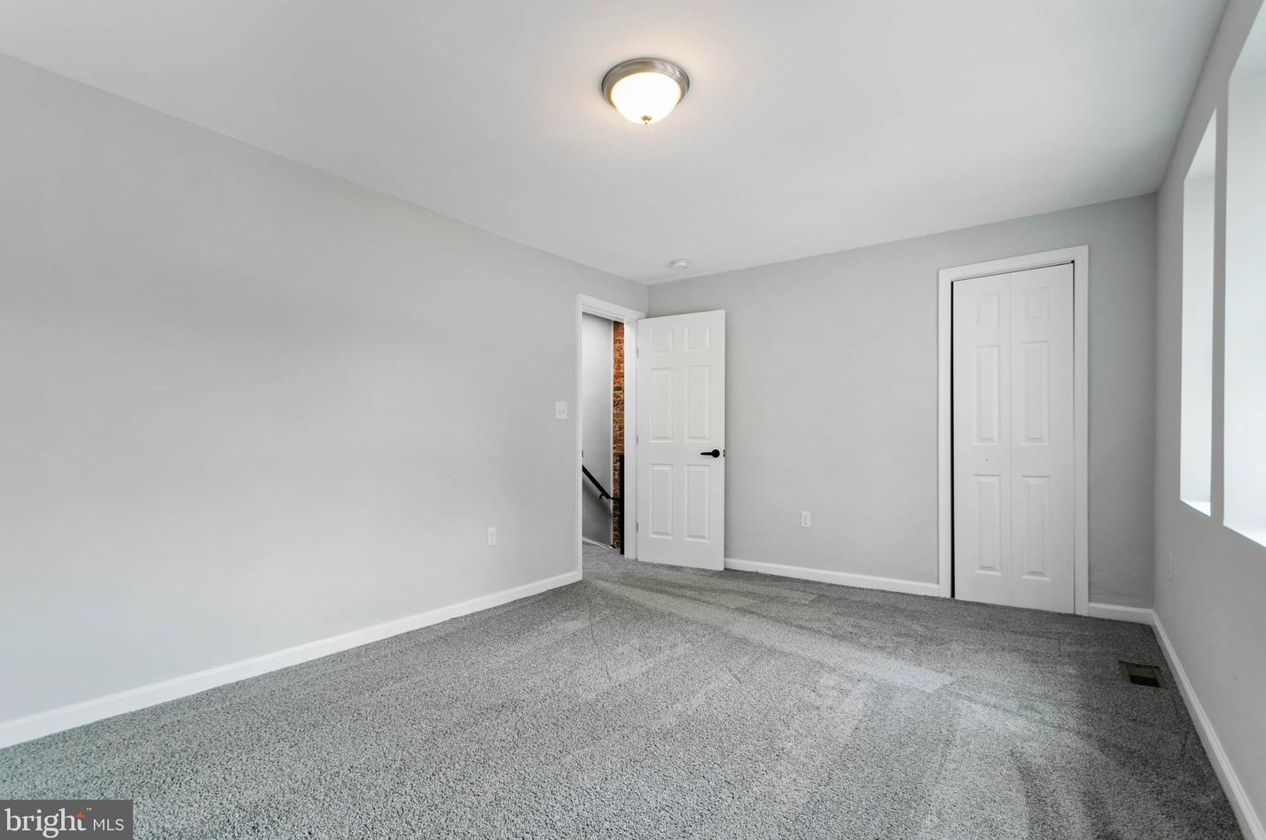 4912 Nannie Helen Burroughs Ave, Washington DC  20019-4817 exterior