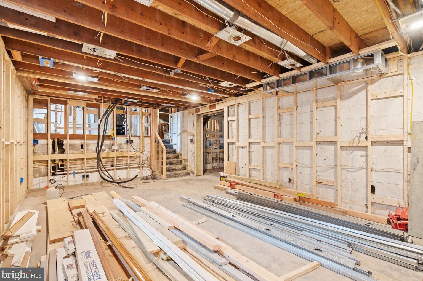 5121 Klingle St, Washington DC  20016-2654 exterior