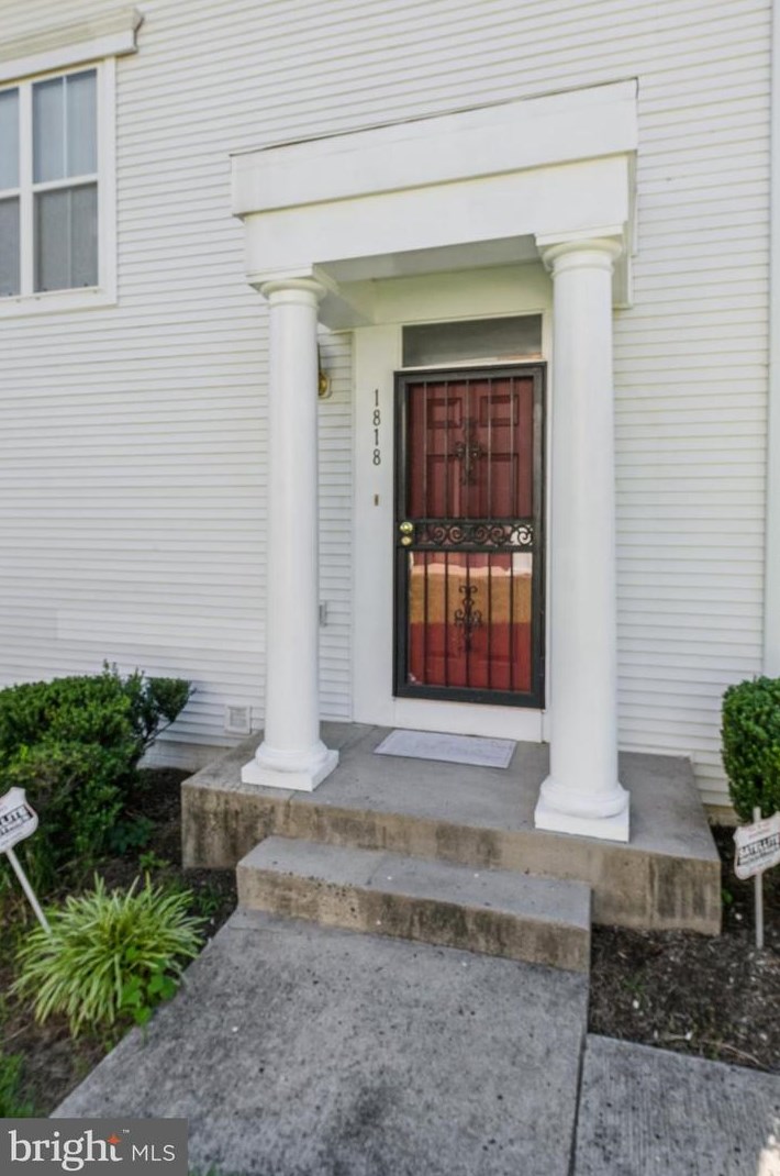 1818 Bruce Pl Se, Washington, DC 20020