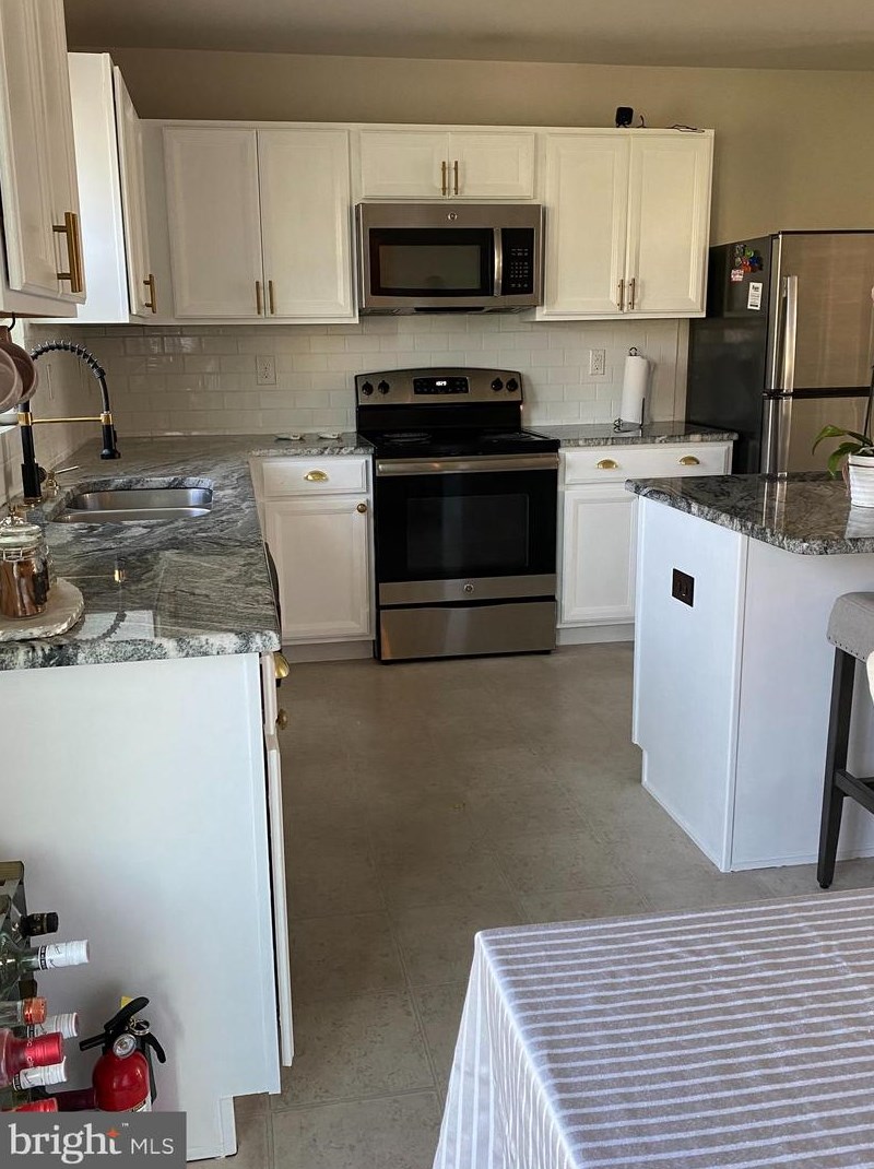36442 Carriage Walk Ln, Delmar, DE 19940
