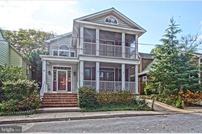 134 Jefferson Avenue - Photo 1