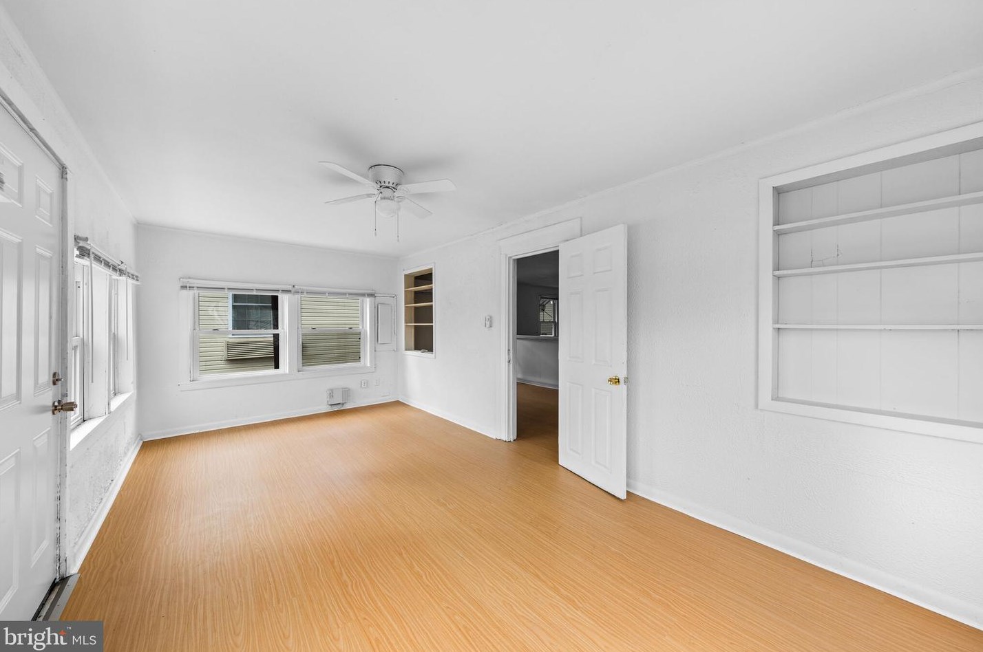 28418 Delaware Ave, Millsboro DE  19966-2583 exterior