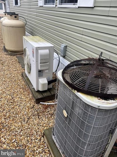 23572 Pine Dr, Lewes DE 19958-5690 exterior