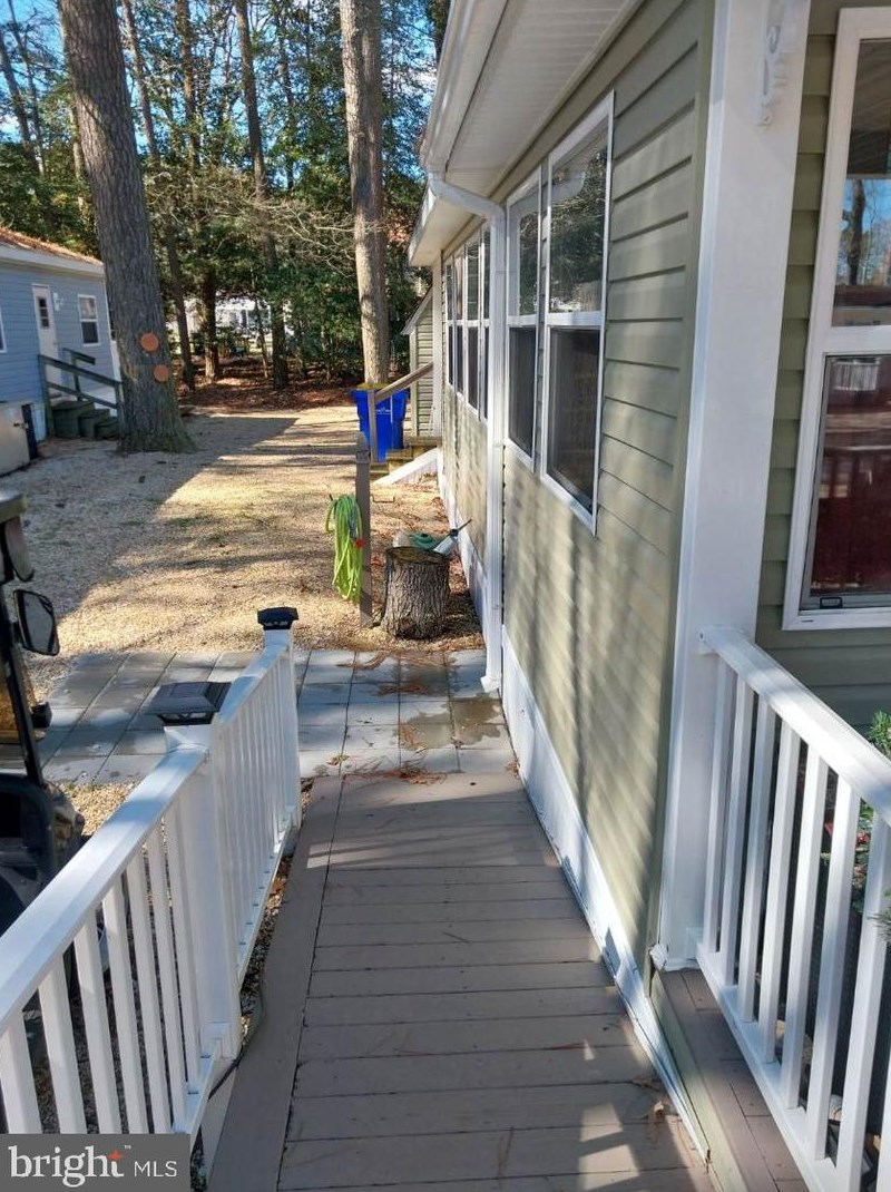 23572 Pine Dr, Lewes DE 19958-5690 exterior