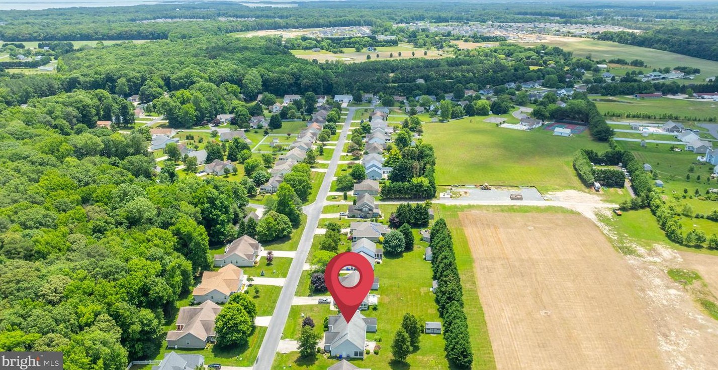 27 Autumnwood Way, Lewes DE  19958-9459 exterior