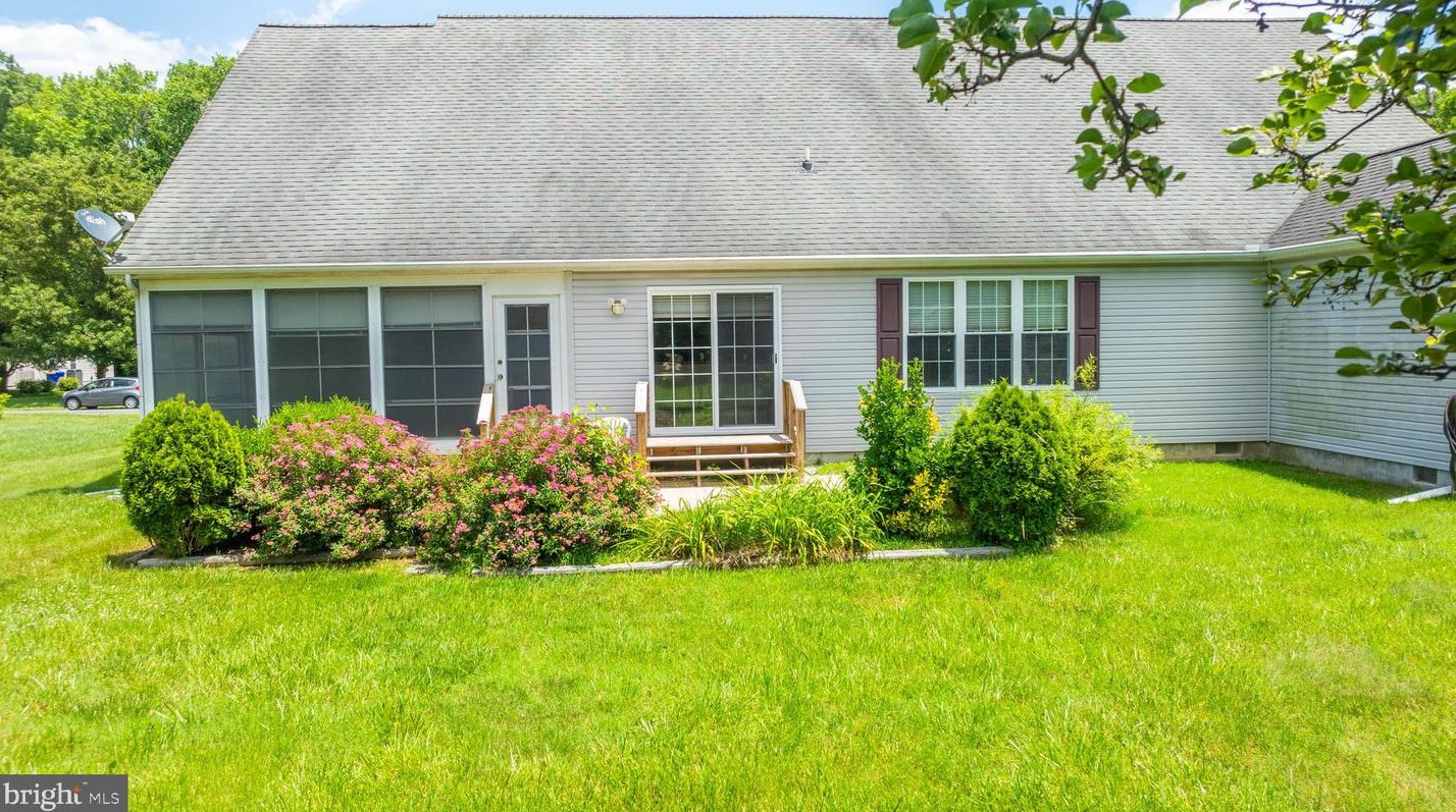 27 Autumnwood Way, Lewes DE  19958-9459 exterior