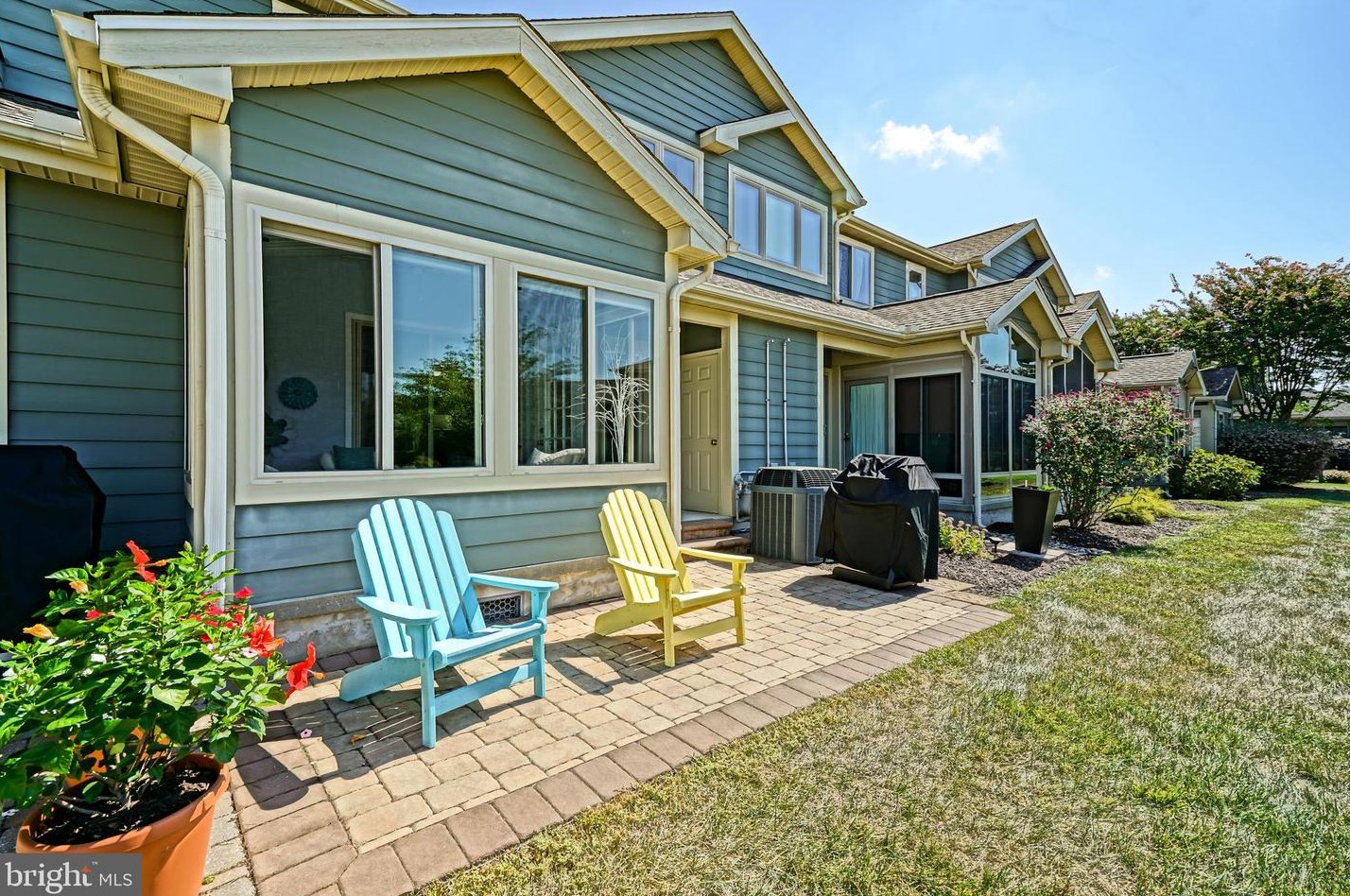 238 Lakeside Dr, Lewes DE 19958-8984 exterior