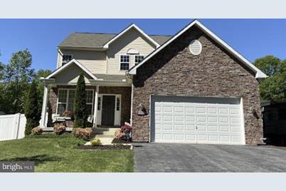 1739 Maple Avenue - Photo 1