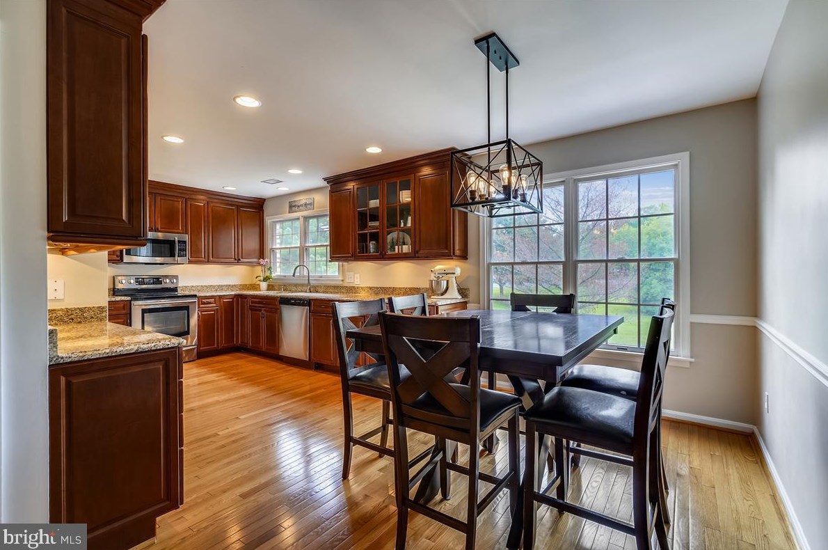 1122 Jeffrey Dr, Crofton MD 21114-1315 exterior