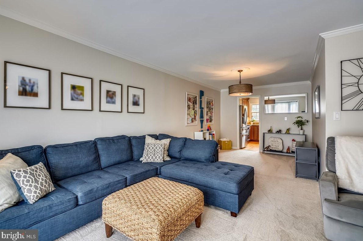 1122 Jeffrey Dr, Crofton MD 21114-1315 exterior