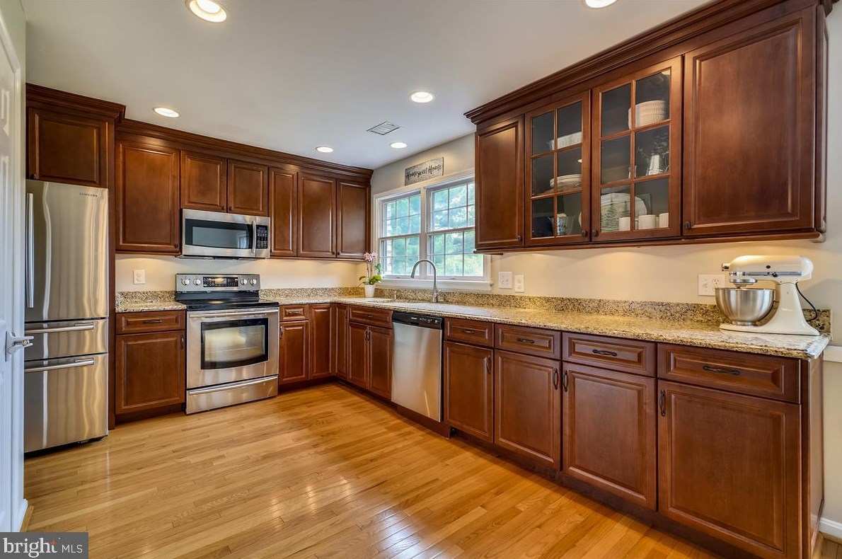 1122 Jeffrey Dr, Crofton MD 21114-1315 exterior