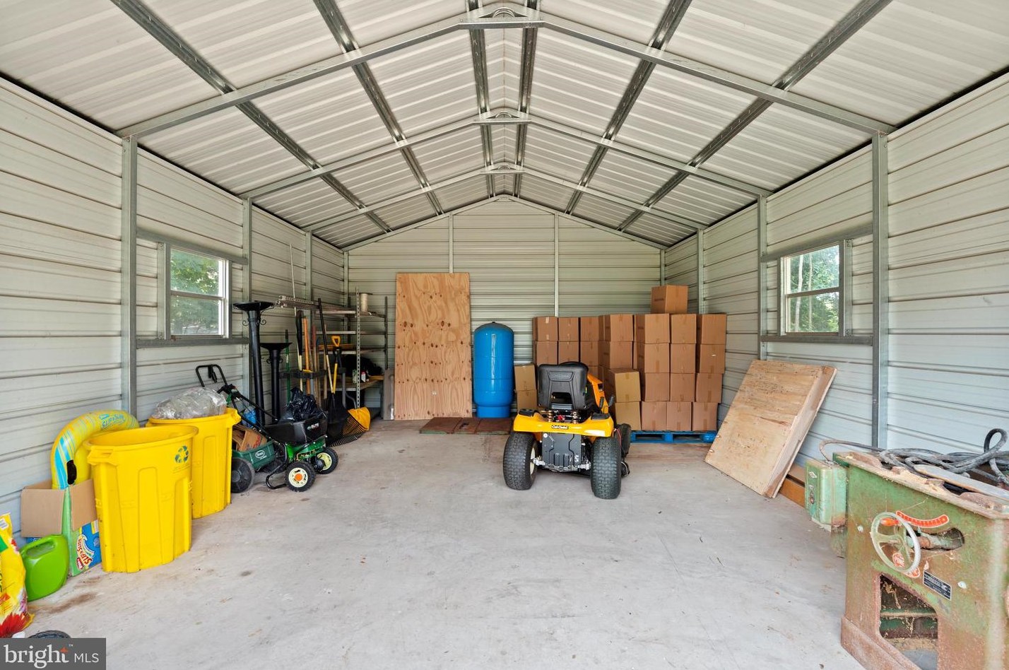 902 Hillcrest Rd, Baltimore MD  21076-1504 exterior