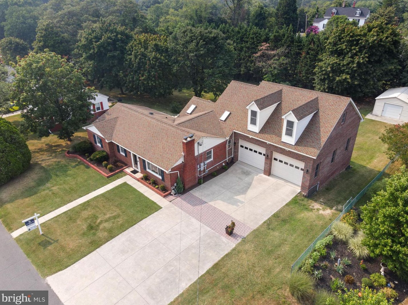 902 Hillcrest Rd, Baltimore MD  21076-1504 exterior