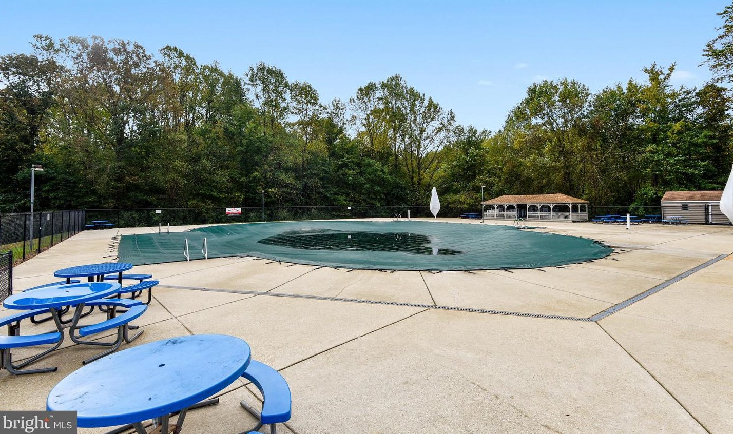 2315 Putnam Ln, Crofton MD  21114-1647 exterior