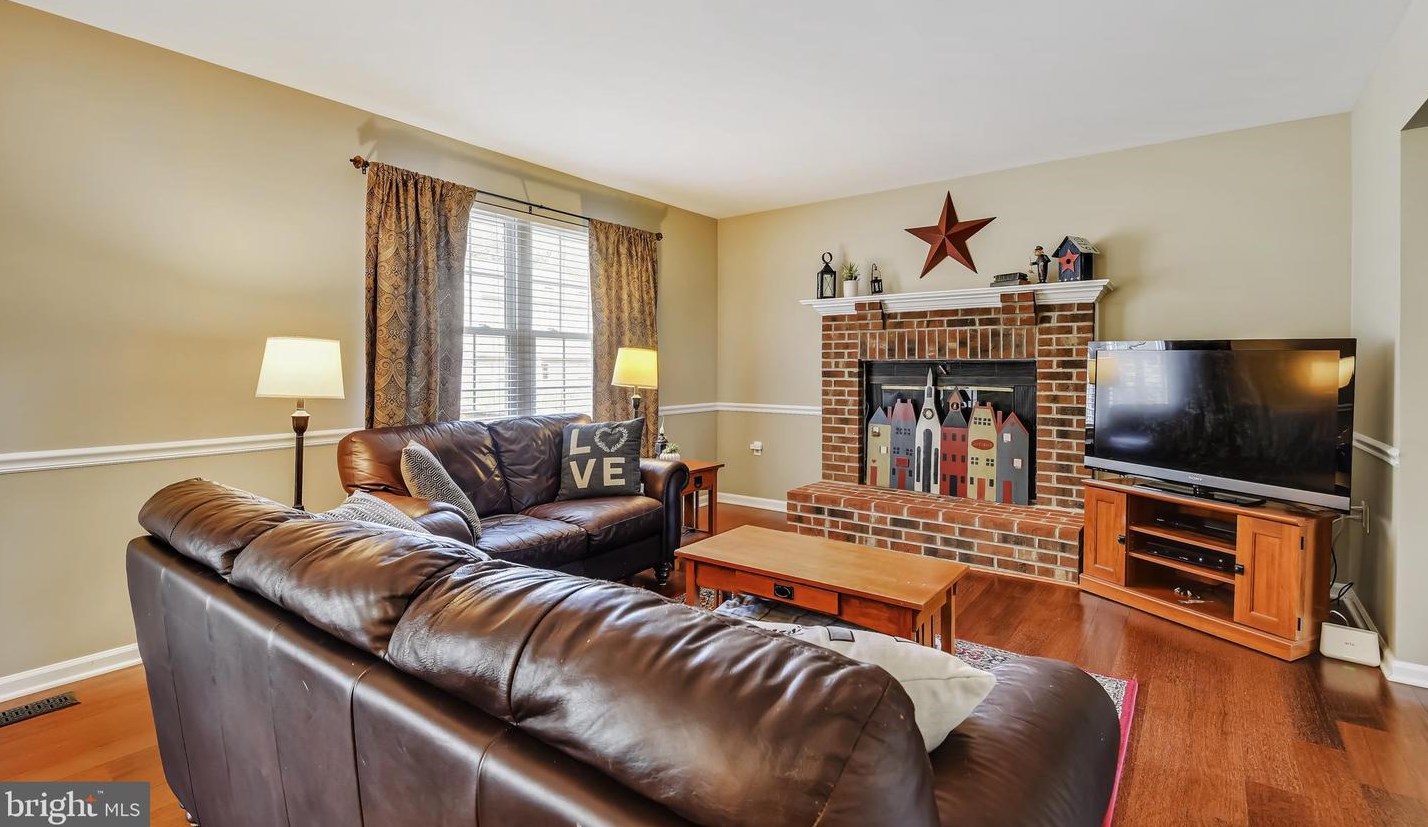 2315 Putnam Ln, Crofton MD  21114-1647 exterior