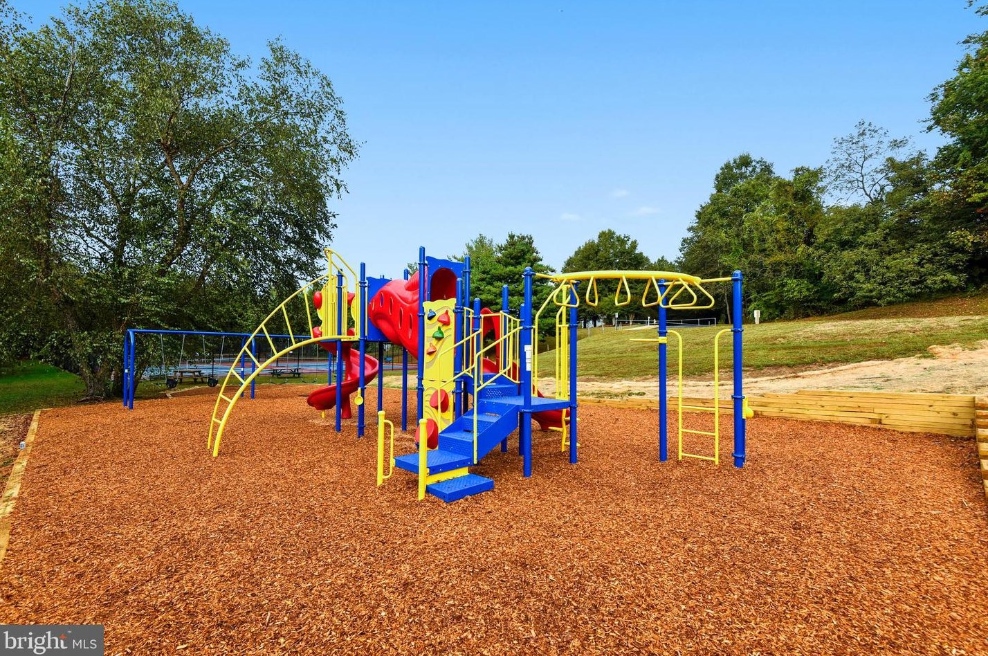 2315 Putnam Ln, Crofton MD  21114-1647 exterior