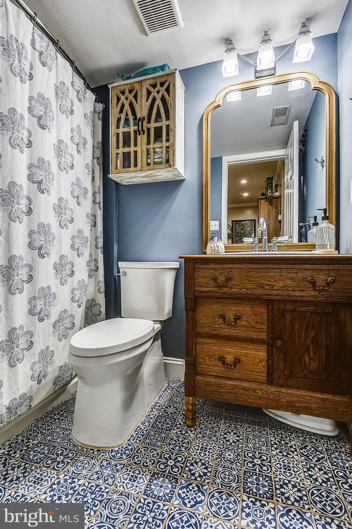 924 Truro Ln, Crofton MD  21114-1204 exterior