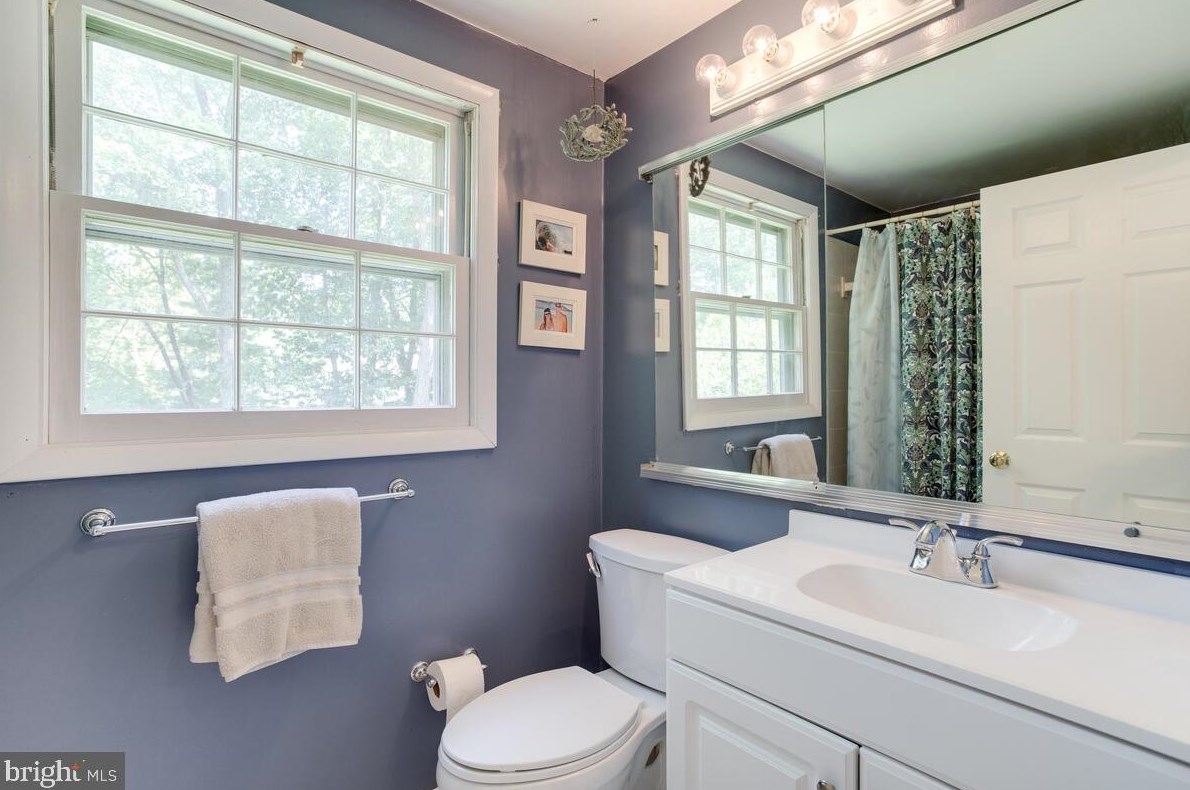 1724 Truro Rd, Crofton MD  21114-2520 exterior