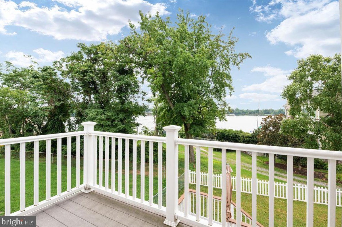 8223 Box Dr, Baltimore MD exterior