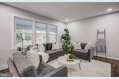 187 9th Street - Photo 1
