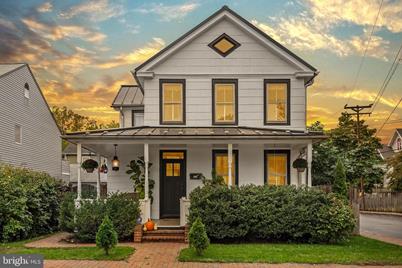408 Adams Street - Photo 1