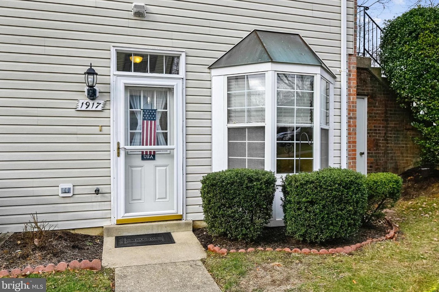 1917 Pawlet Dr, Crofton MD  21114-1689 exterior