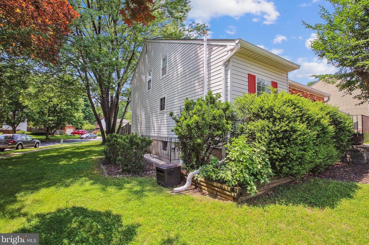 1740 Remington Ct, Crofton MD 21114-1842 exterior