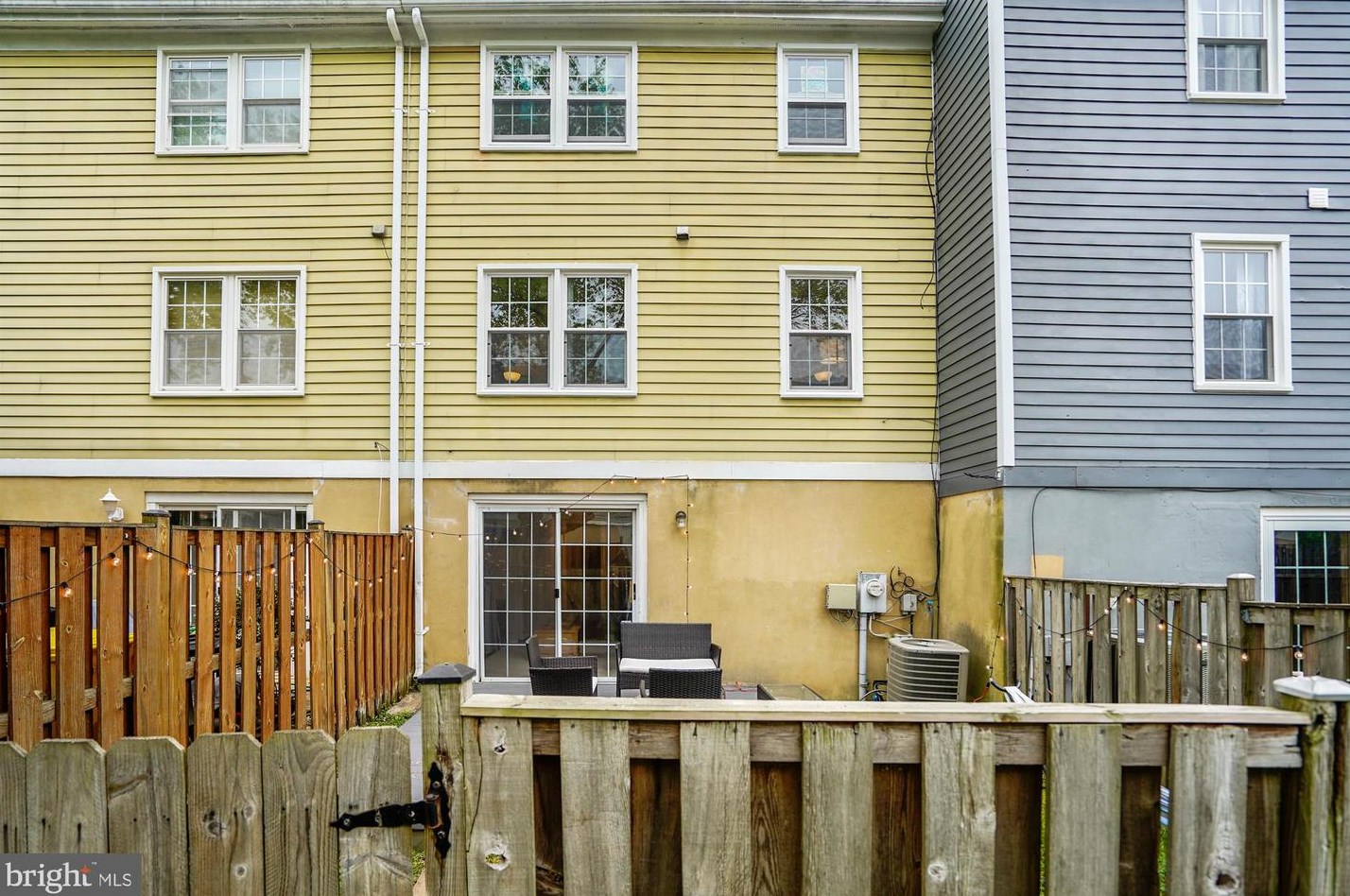 1852 Sharwood Pl, Crofton MD 21114-1949 exterior