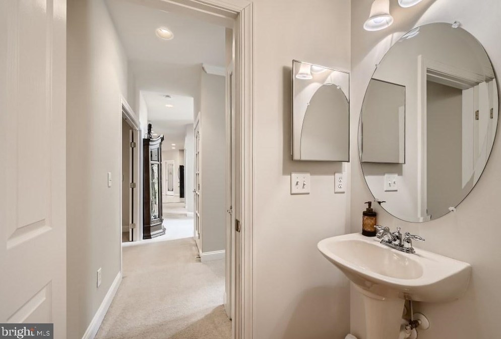 7877 Wb And A Rd, Severn MD  21144-1918 exterior