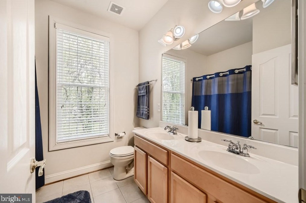 7877 Wb And A Rd, Severn MD  21144-1918 exterior