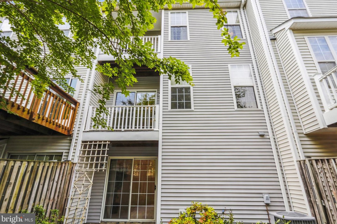 2226 Montauk Dr, Crofton MD 21114-3241 exterior