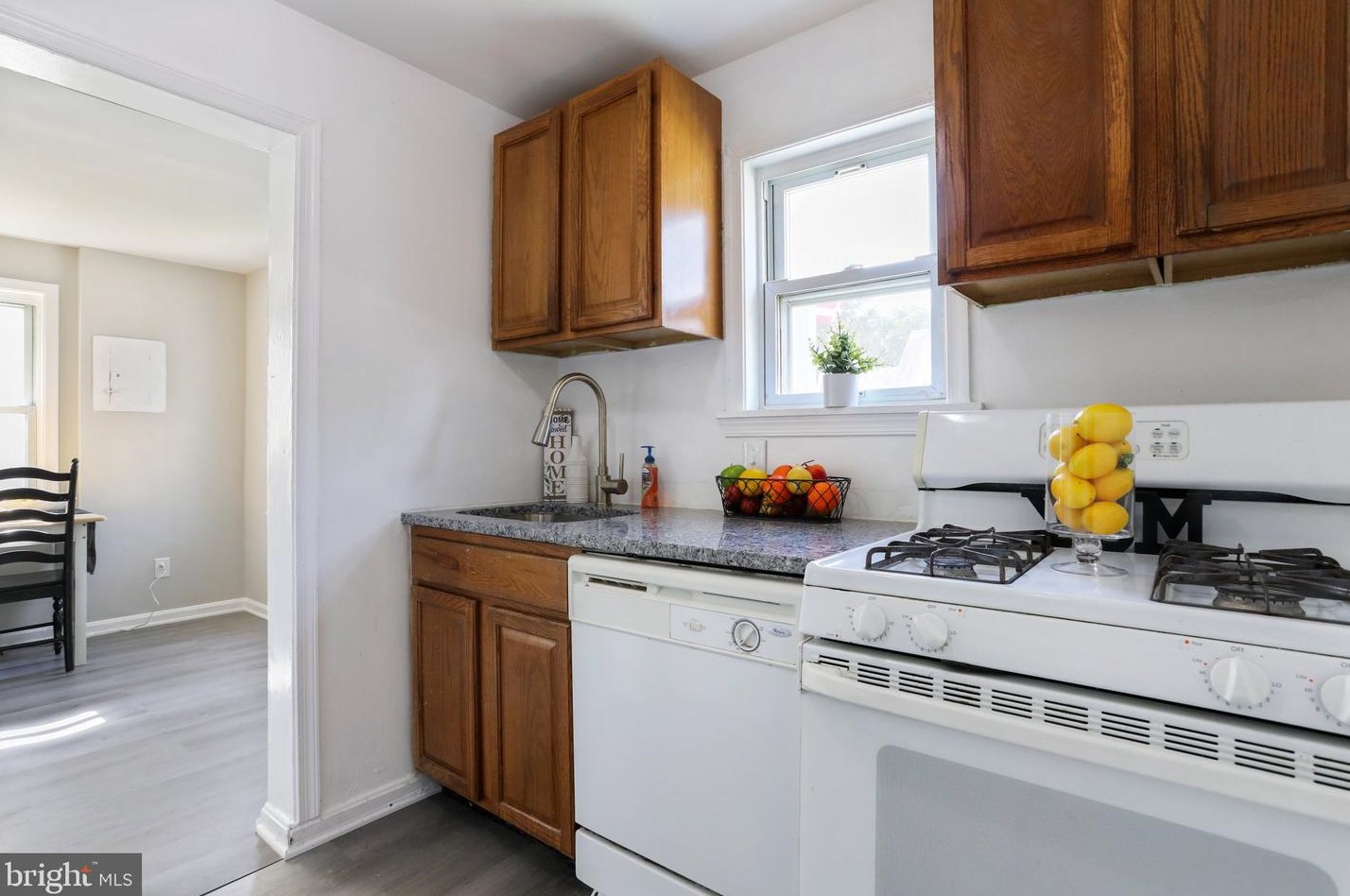 118 Franklin Ave, Baltimore MD  21225-2825 exterior