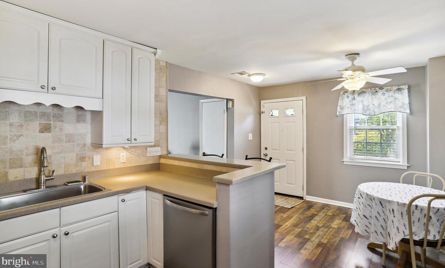 1725 Bancroft Ln, Crofton MD exterior