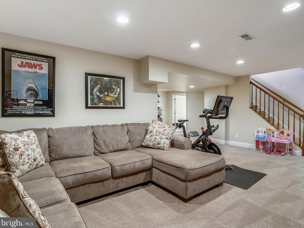 2718 Bains Ct, Crofton MD 21114-3153 exterior