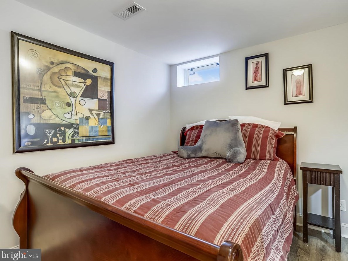 2718 Bains Ct, Crofton MD 21114-3153 exterior