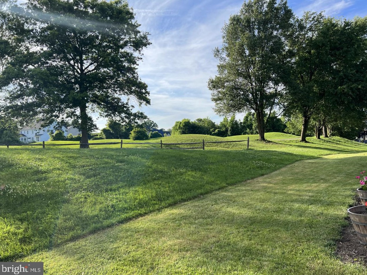 1514 Long Dr Ct, Crofton MD 21114-3206 exterior