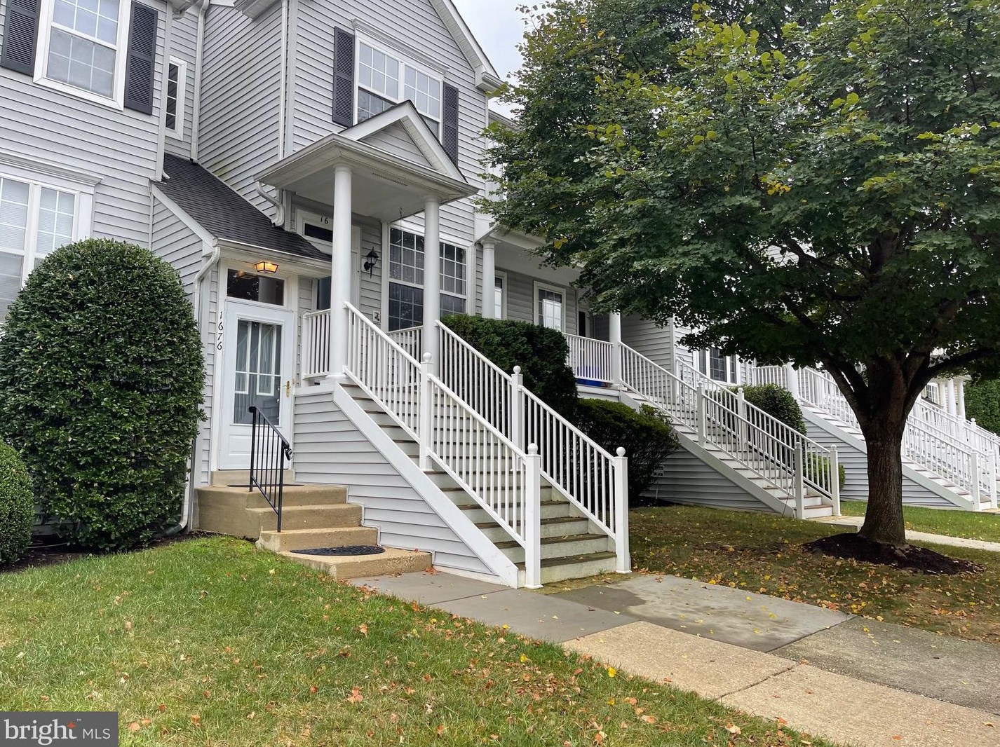 1676 Fallowfield Ct, Crofton MD  21114-1433 exterior