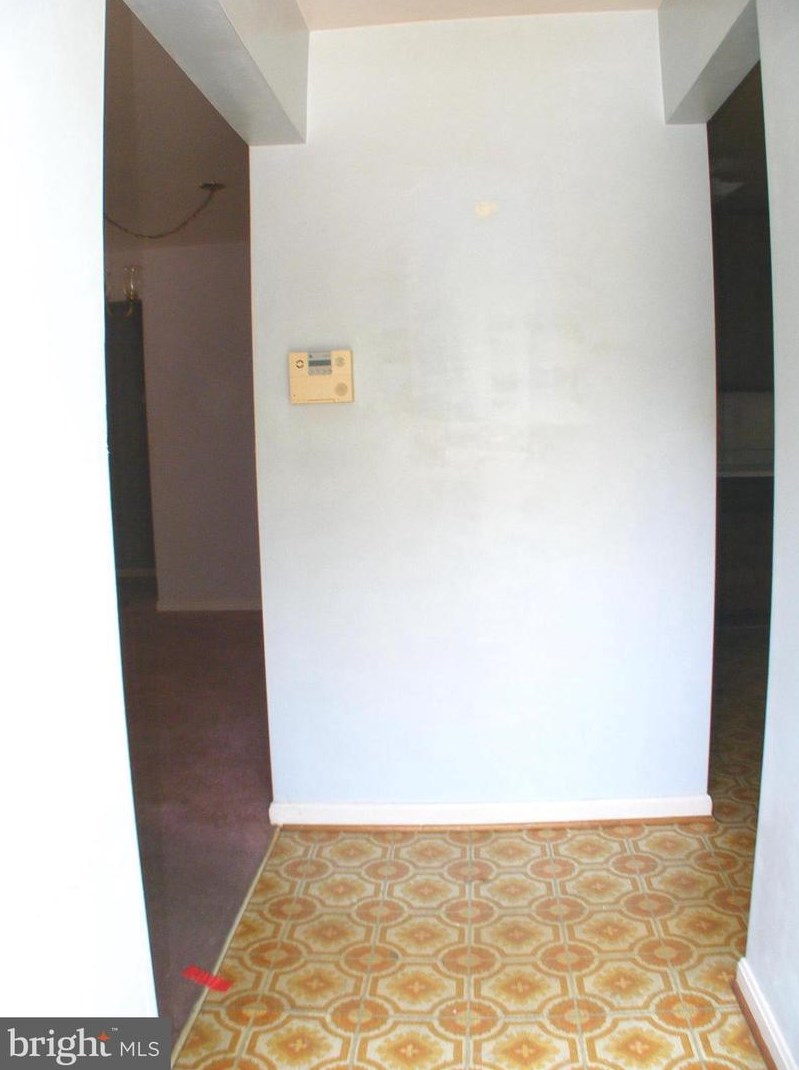 1683 Hart Ct, Crofton MD 21114-1613 exterior