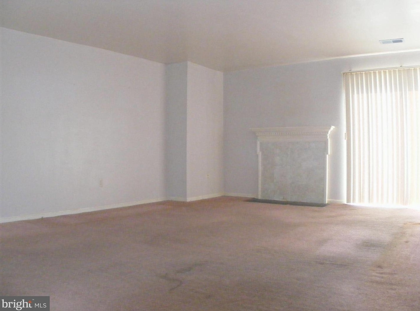 1683 Hart Ct, Crofton MD 21114-1613 exterior