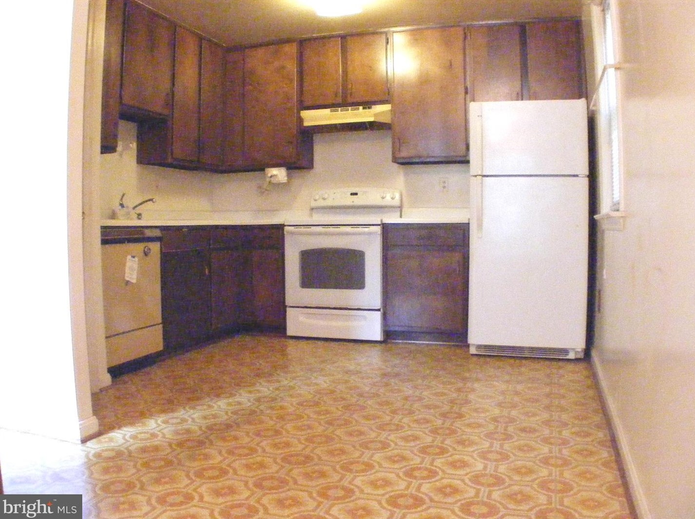 1683 Hart Ct, Crofton MD 21114-1613 exterior