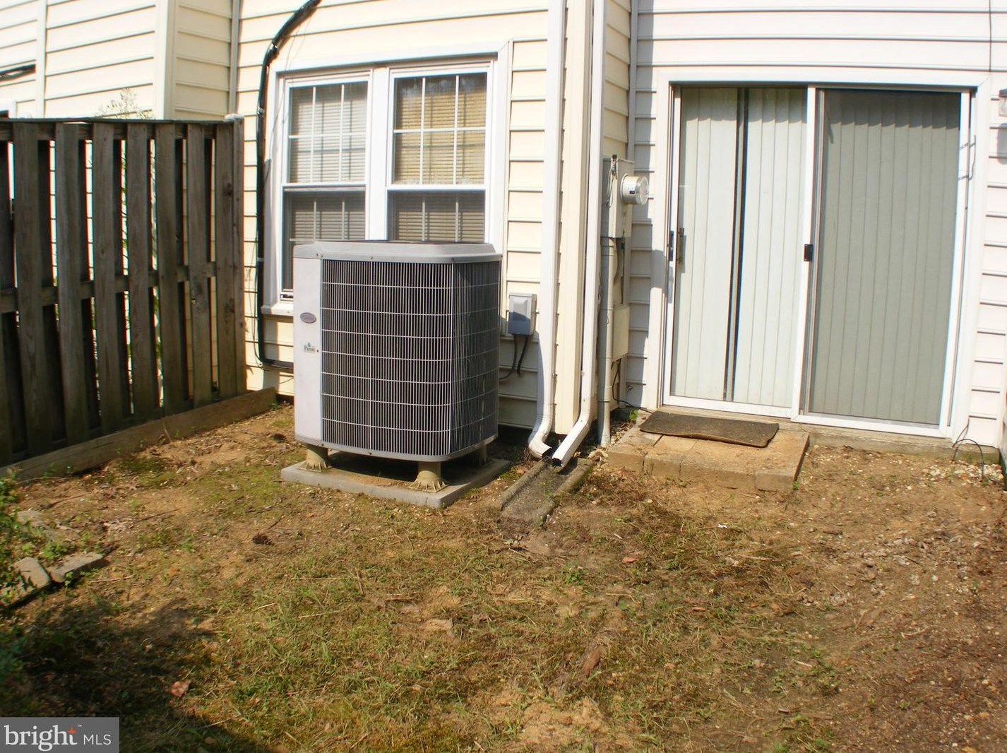 1683 Hart Ct, Crofton MD 21114-1613 exterior