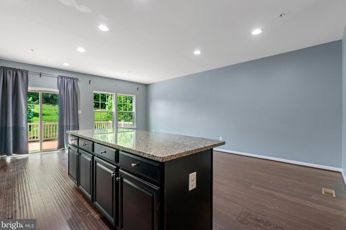 2719 Prospect Hill Dr, Baltimore MD  21076-1083 exterior