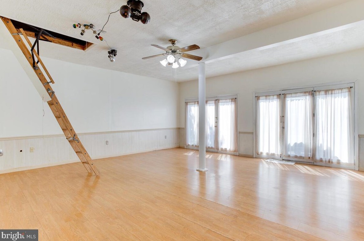 1446 Fairbanks Dr, Baltimore MD  21076-1622 exterior