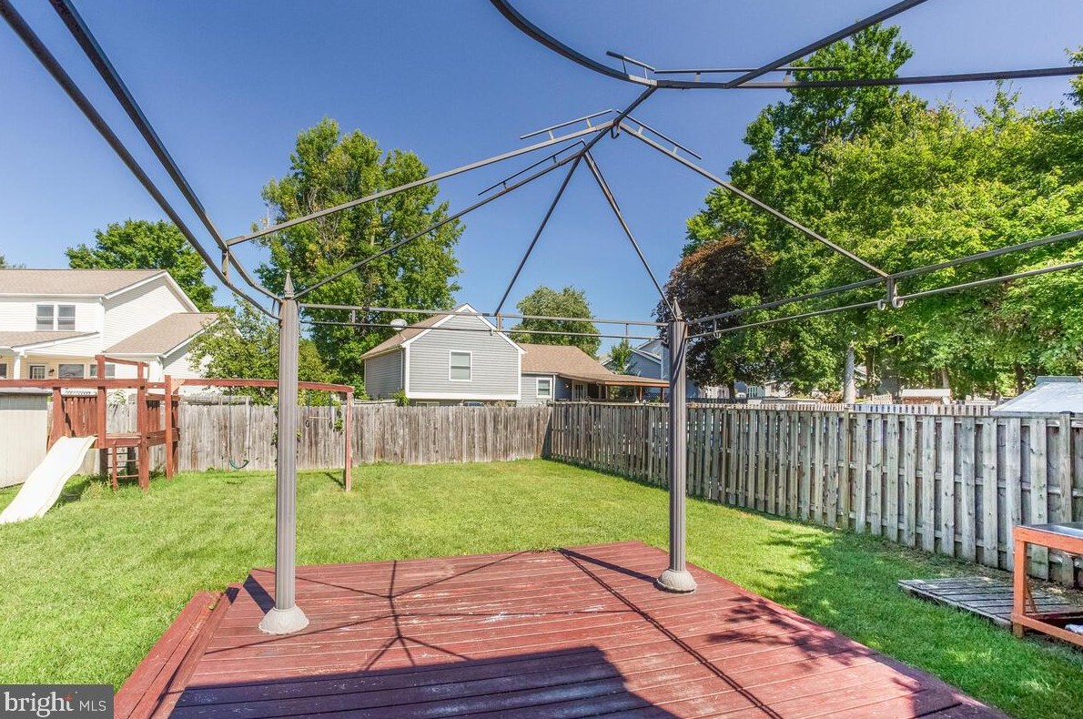 1446 Fairbanks Dr, Baltimore MD  21076-1622 exterior